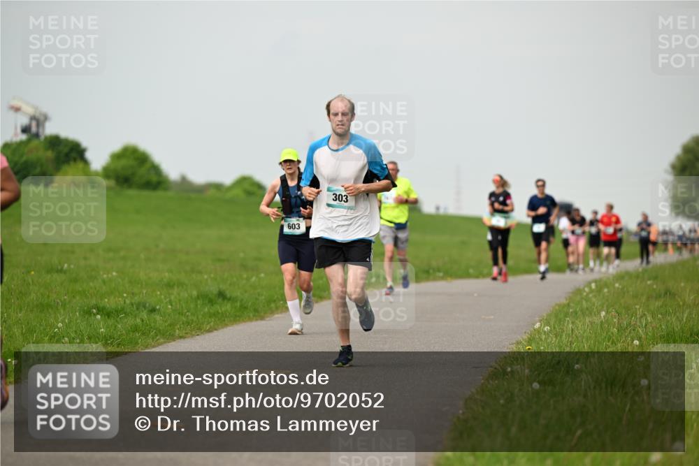 10.05.2026 - 8. Wedeler Halbmarathon Dr. Thomas Lammeyer http://msf.ph/oto/9702052 10.05.2026 11:45:57 Laufen 603, 303 meine-sportfotos.de