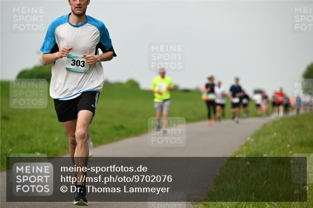 10.05.2026 - 8. Wedeler Halbmarathon Dr. Thomas Lammeyer http://msf.ph/oto/9702076 10.05.2026 11:46:01 Laufen 303 meine-sportfotos.de
