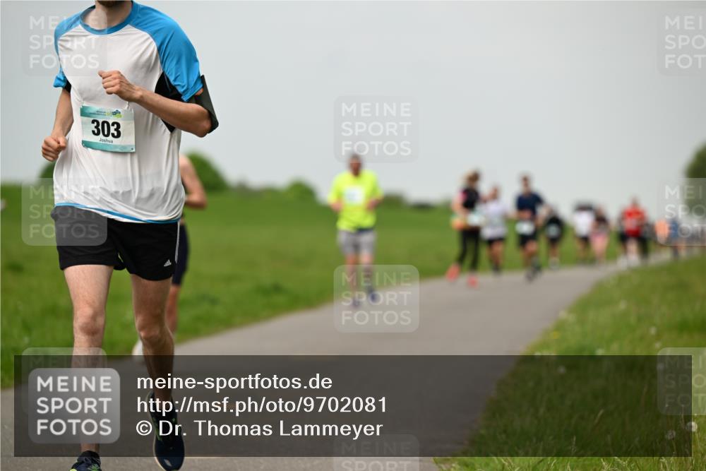 10.05.2026 - 8. Wedeler Halbmarathon Dr. Thomas Lammeyer http://msf.ph/oto/9702081 10.05.2026 11:46:01 Laufen 303 meine-sportfotos.de