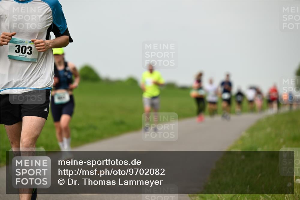 10.05.2026 - 8. Wedeler Halbmarathon Dr. Thomas Lammeyer http://msf.ph/oto/9702082 10.05.2026 11:46:01 Laufen 303 meine-sportfotos.de