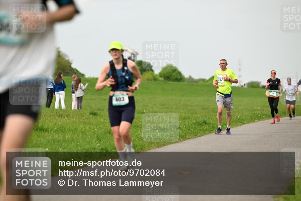 10.05.2026 - 8. Wedeler Halbmarathon Dr. Thomas Lammeyer http://msf.ph/oto/9702084 10.05.2026 11:46:02 Laufen 603, 767 meine-sportfotos.de