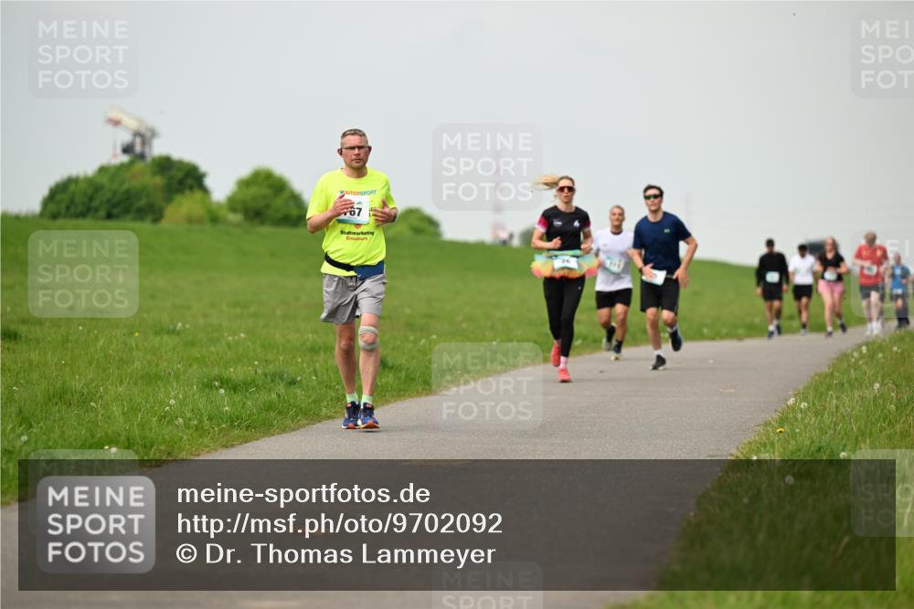 10.05.2026 - 8. Wedeler Halbmarathon Dr. Thomas Lammeyer http://msf.ph/oto/9702092 10.05.2026 11:46:04 Laufen  meine-sportfotos.de
