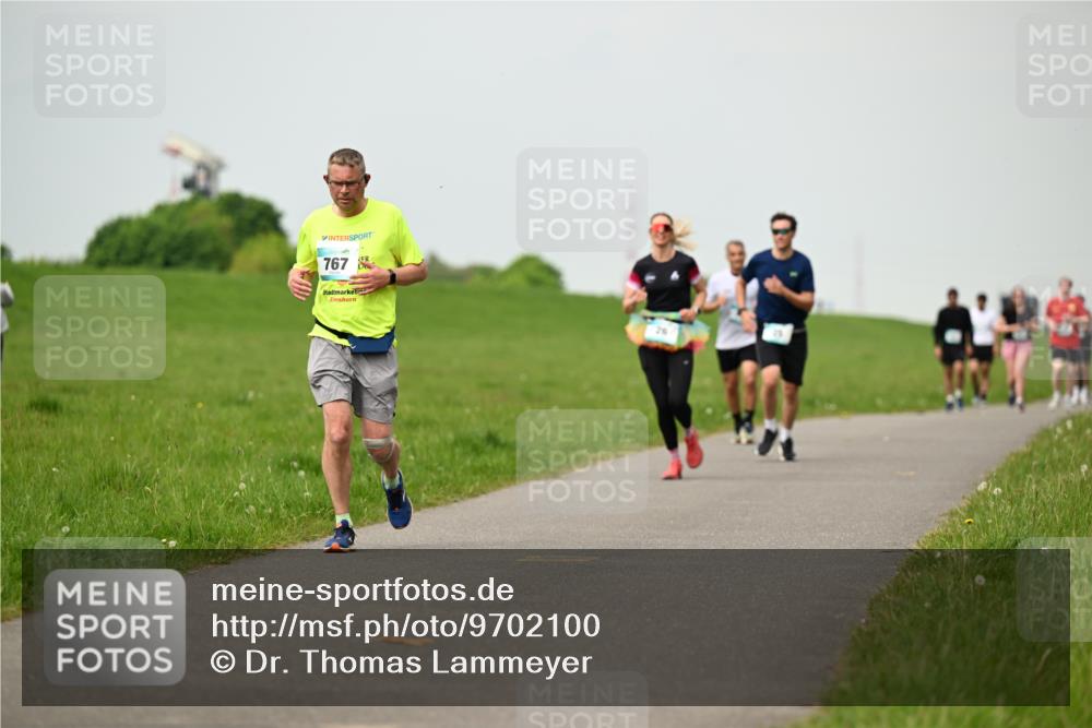 10.05.2026 - 8. Wedeler Halbmarathon Dr. Thomas Lammeyer http://msf.ph/oto/9702100 10.05.2026 11:46:05 Laufen 767 meine-sportfotos.de