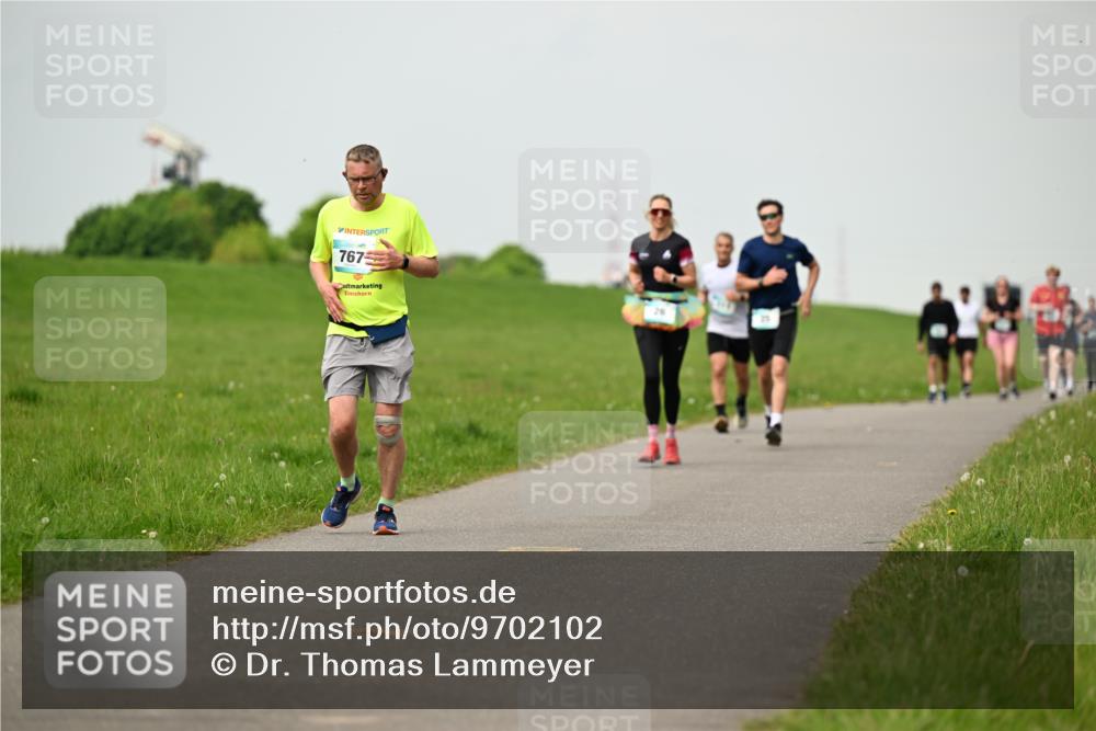 10.05.2026 - 8. Wedeler Halbmarathon Dr. Thomas Lammeyer http://msf.ph/oto/9702102 10.05.2026 11:46:05 Laufen 767 meine-sportfotos.de