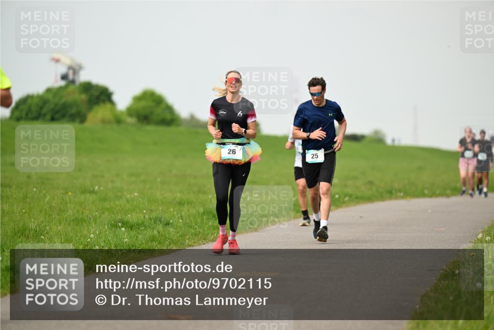 10.05.2026 - 8. Wedeler Halbmarathon Dr. Thomas Lammeyer http://msf.ph/oto/9702115 10.05.2026 11:46:08 Laufen  meine-sportfotos.de