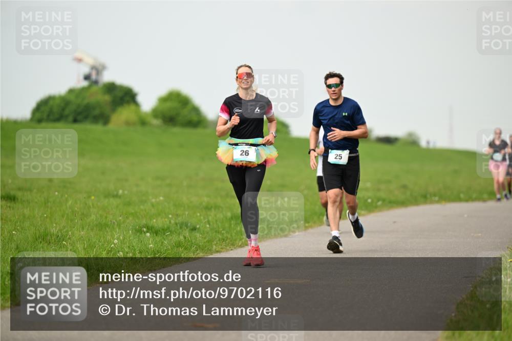 10.05.2026 - 8. Wedeler Halbmarathon Dr. Thomas Lammeyer http://msf.ph/oto/9702116 10.05.2026 11:46:08 Laufen  meine-sportfotos.de