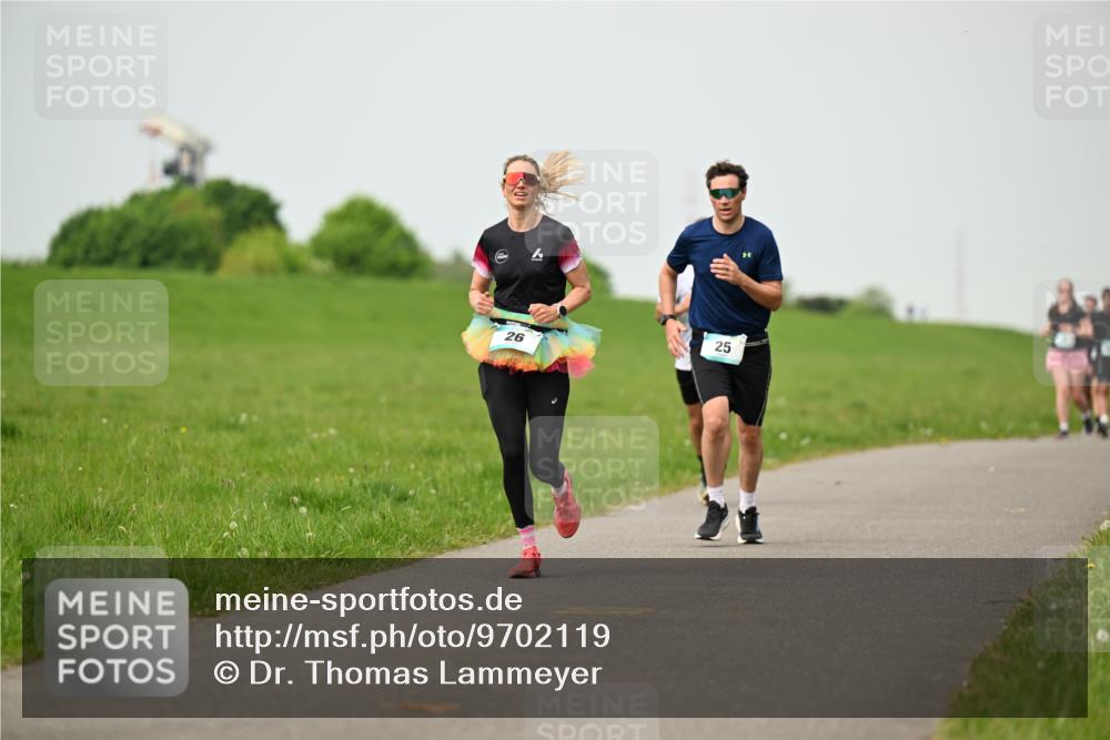 10.05.2026 - 8. Wedeler Halbmarathon Dr. Thomas Lammeyer http://msf.ph/oto/9702119 10.05.2026 11:46:08 Laufen  meine-sportfotos.de