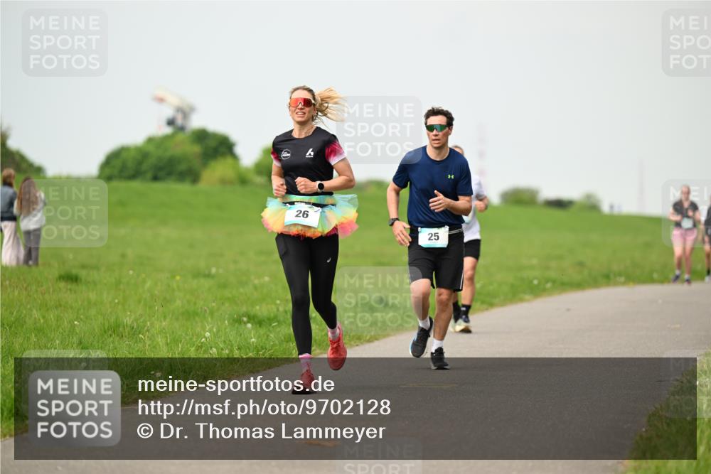 10.05.2026 - 8. Wedeler Halbmarathon Dr. Thomas Lammeyer http://msf.ph/oto/9702128 10.05.2026 11:46:09 Laufen  meine-sportfotos.de