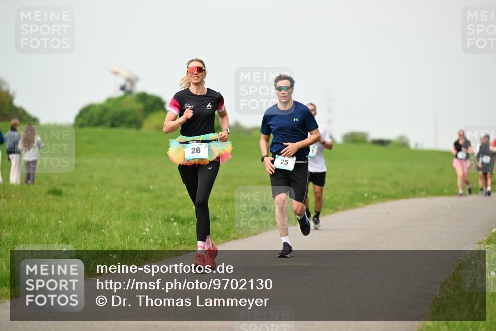 10.05.2026 - 8. Wedeler Halbmarathon Dr. Thomas Lammeyer http://msf.ph/oto/9702130 10.05.2026 11:46:10 Laufen  meine-sportfotos.de