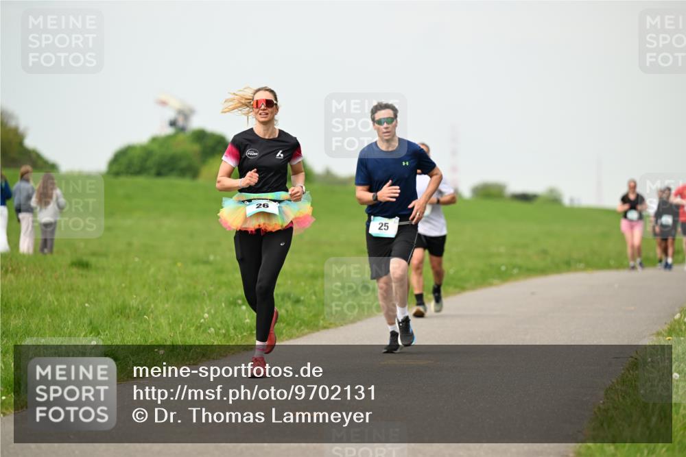 10.05.2026 - 8. Wedeler Halbmarathon Dr. Thomas Lammeyer http://msf.ph/oto/9702131 10.05.2026 11:46:10 Laufen  meine-sportfotos.de