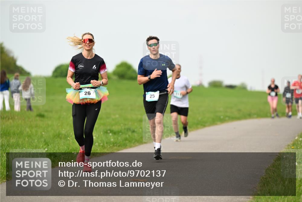 10.05.2026 - 8. Wedeler Halbmarathon Dr. Thomas Lammeyer http://msf.ph/oto/9702137 10.05.2026 11:46:11 Laufen  meine-sportfotos.de