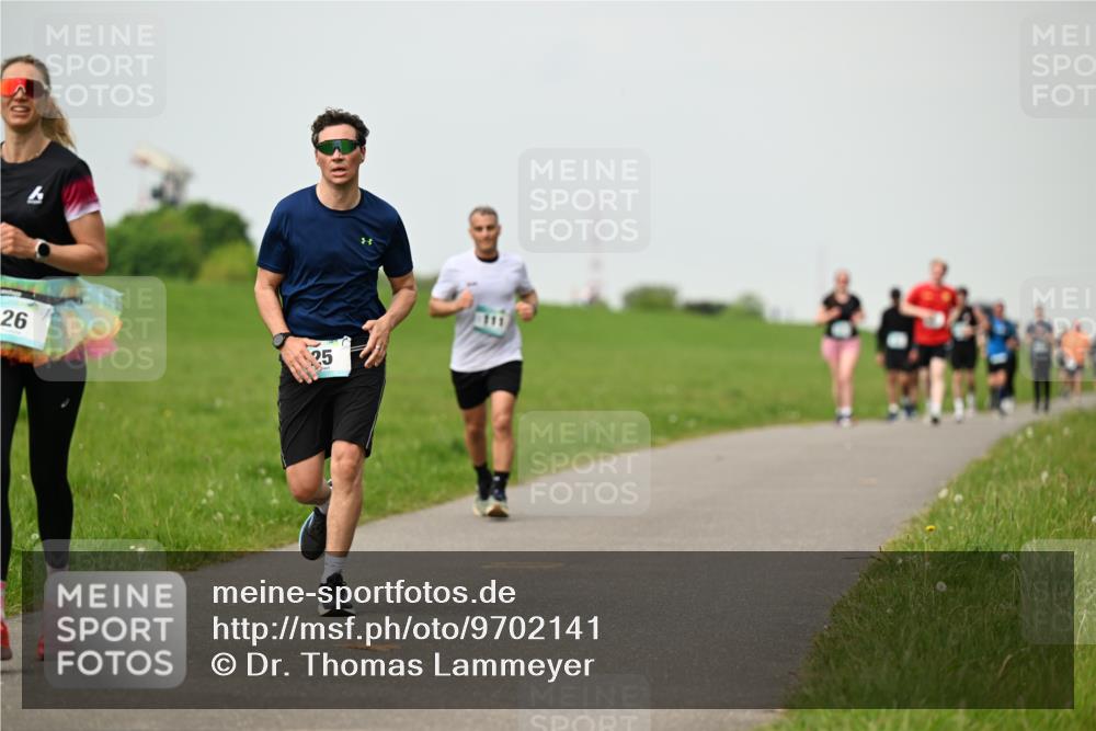 10.05.2026 - 8. Wedeler Halbmarathon Dr. Thomas Lammeyer http://msf.ph/oto/9702141 10.05.2026 11:46:11 Laufen  meine-sportfotos.de