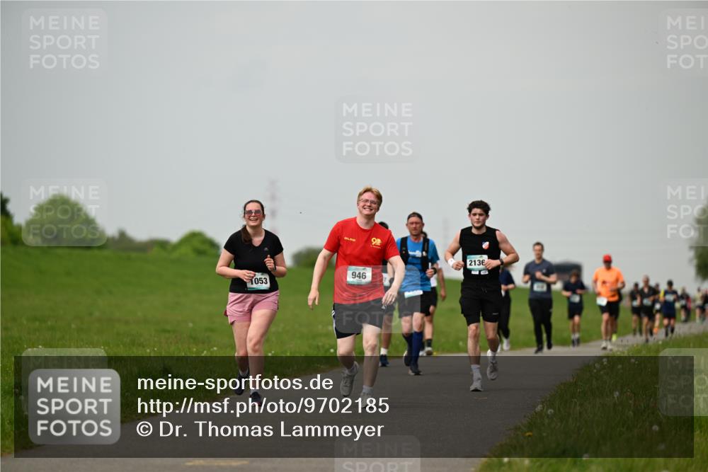 10.05.2026 - 8. Wedeler Halbmarathon Dr. Thomas Lammeyer http://msf.ph/oto/9702185 10.05.2026 11:46:24 Laufen 946, 1053, 2136 meine-sportfotos.de