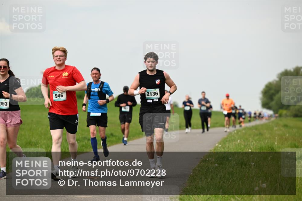10.05.2026 - 8. Wedeler Halbmarathon Dr. Thomas Lammeyer http://msf.ph/oto/9702228 10.05.2026 11:46:31 Laufen 053, 946, 2136 meine-sportfotos.de