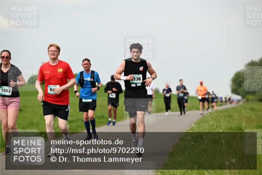 10.05.2026 - 8. Wedeler Halbmarathon Dr. Thomas Lammeyer http://msf.ph/oto/9702230 10.05.2026 11:46:32 Laufen 136, 1053 meine-sportfotos.de
