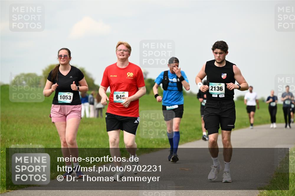 10.05.2026 - 8. Wedeler Halbmarathon Dr. Thomas Lammeyer http://msf.ph/oto/9702231 10.05.2026 11:46:32 Laufen 1053, 946, 2136 meine-sportfotos.de