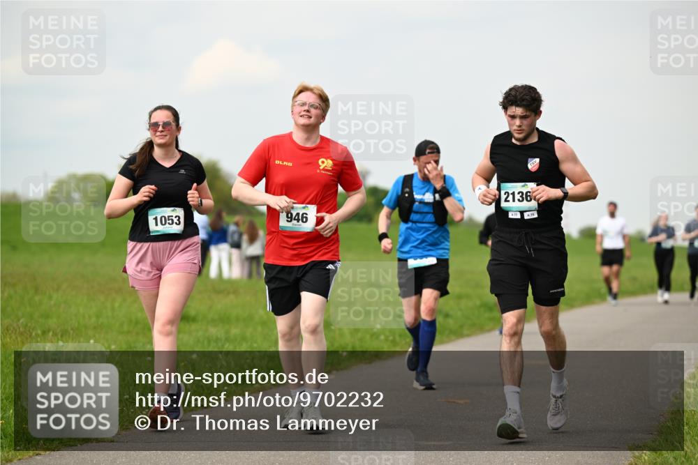 10.05.2026 - 8. Wedeler Halbmarathon Dr. Thomas Lammeyer http://msf.ph/oto/9702232 10.05.2026 11:46:33 Laufen 2136, 1053, 946 meine-sportfotos.de