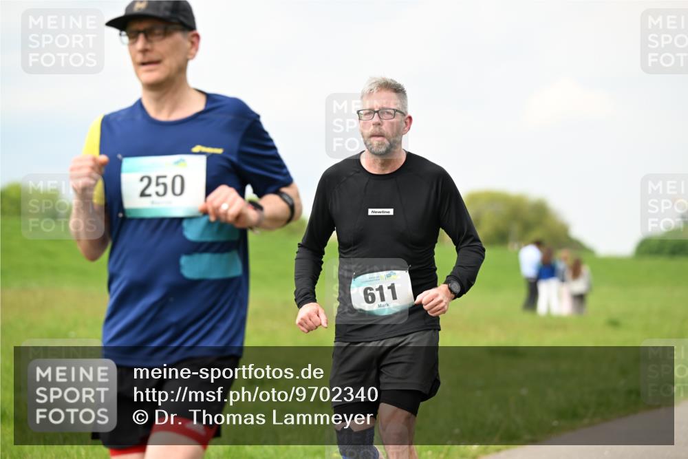 10.05.2026 - 8. Wedeler Halbmarathon Dr. Thomas Lammeyer http://msf.ph/oto/9702340 10.05.2026 11:47:01 Laufen 250, 611 meine-sportfotos.de