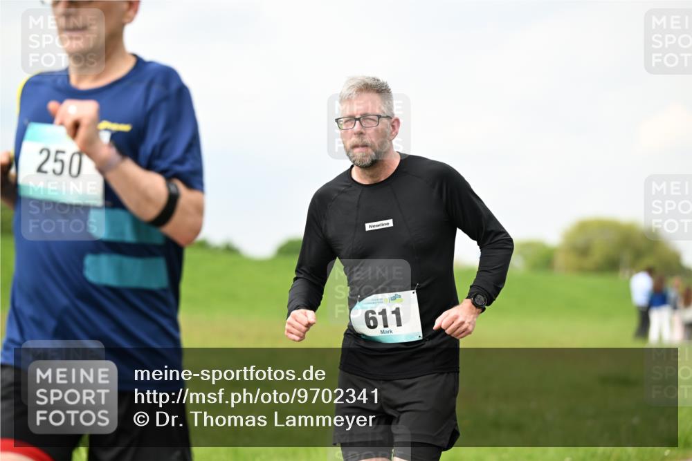 10.05.2026 - 8. Wedeler Halbmarathon Dr. Thomas Lammeyer http://msf.ph/oto/9702341 10.05.2026 11:47:01 Laufen 250, 611 meine-sportfotos.de
