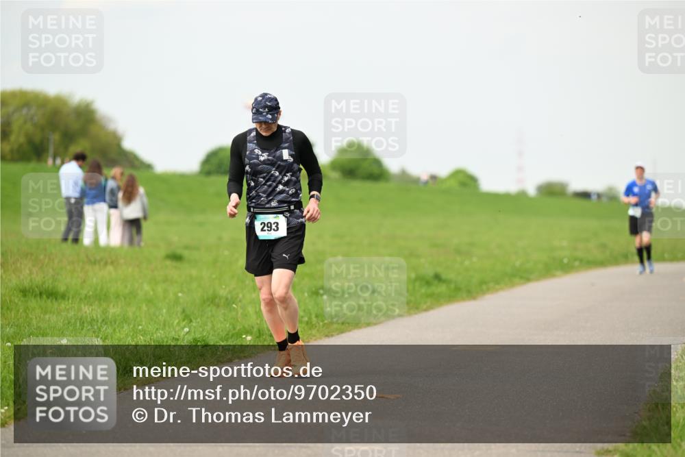 10.05.2026 - 8. Wedeler Halbmarathon Dr. Thomas Lammeyer http://msf.ph/oto/9702350 10.05.2026 11:47:03 Laufen 293 meine-sportfotos.de
