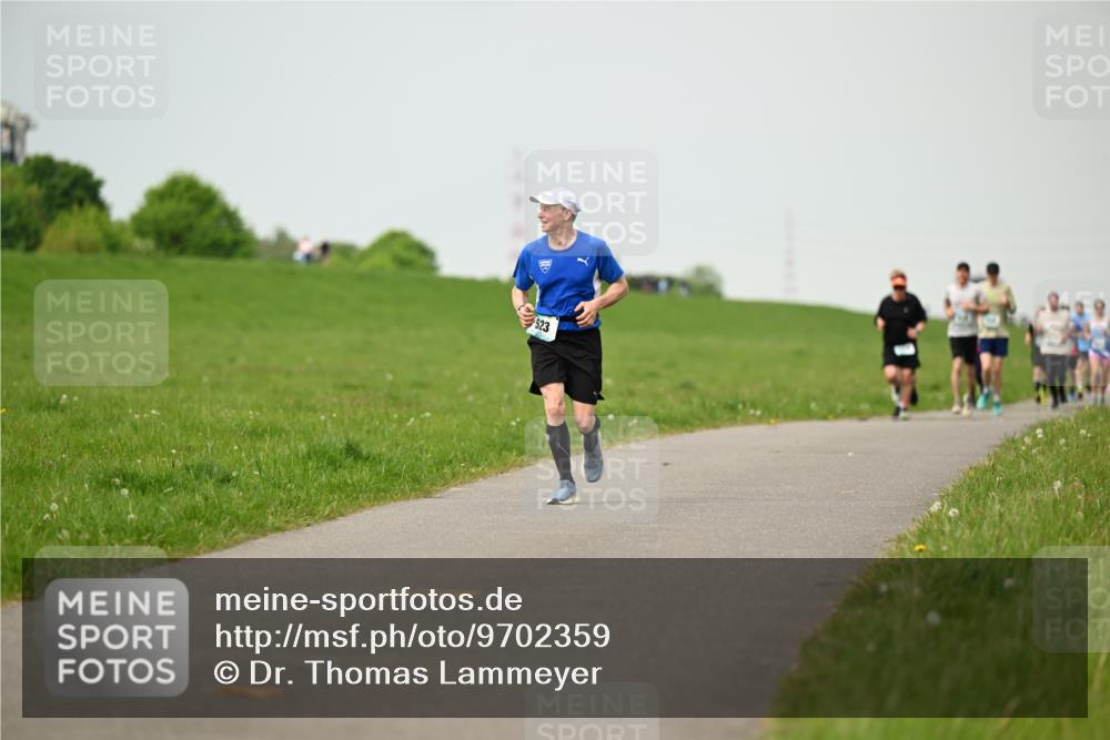 10.05.2026 - 8. Wedeler Halbmarathon Dr. Thomas Lammeyer http://msf.ph/oto/9702359 10.05.2026 11:47:08 Laufen 523 meine-sportfotos.de
