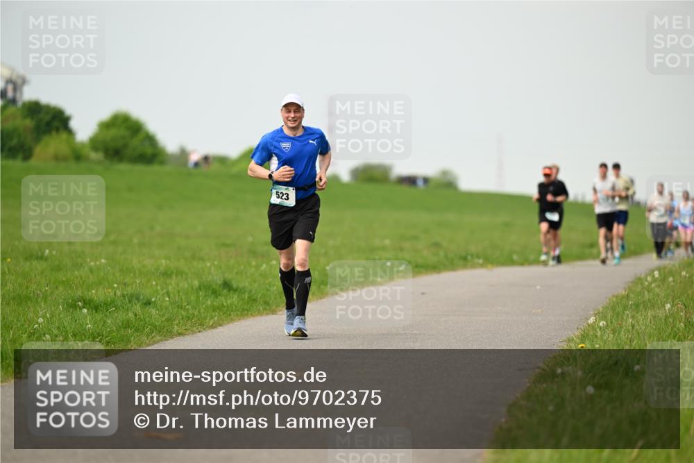 10.05.2026 - 8. Wedeler Halbmarathon Dr. Thomas Lammeyer http://msf.ph/oto/9702375 10.05.2026 11:47:10 Laufen 523 meine-sportfotos.de