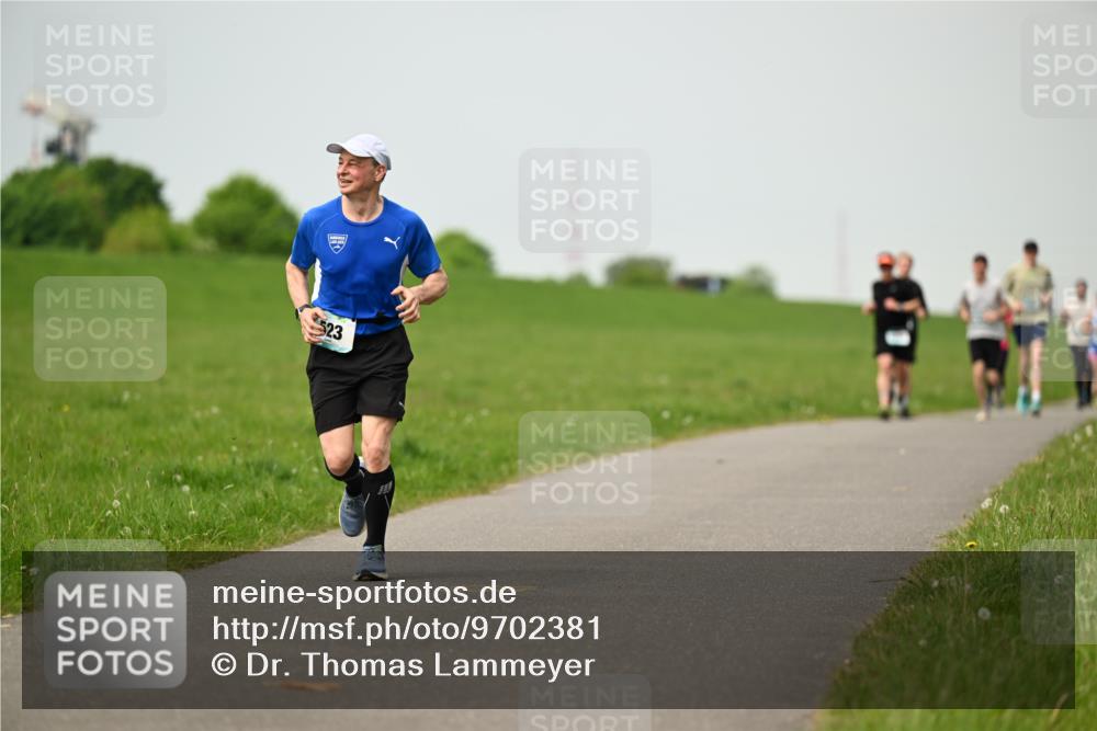 10.05.2026 - 8. Wedeler Halbmarathon Dr. Thomas Lammeyer http://msf.ph/oto/9702381 10.05.2026 11:47:11 Laufen 523 meine-sportfotos.de