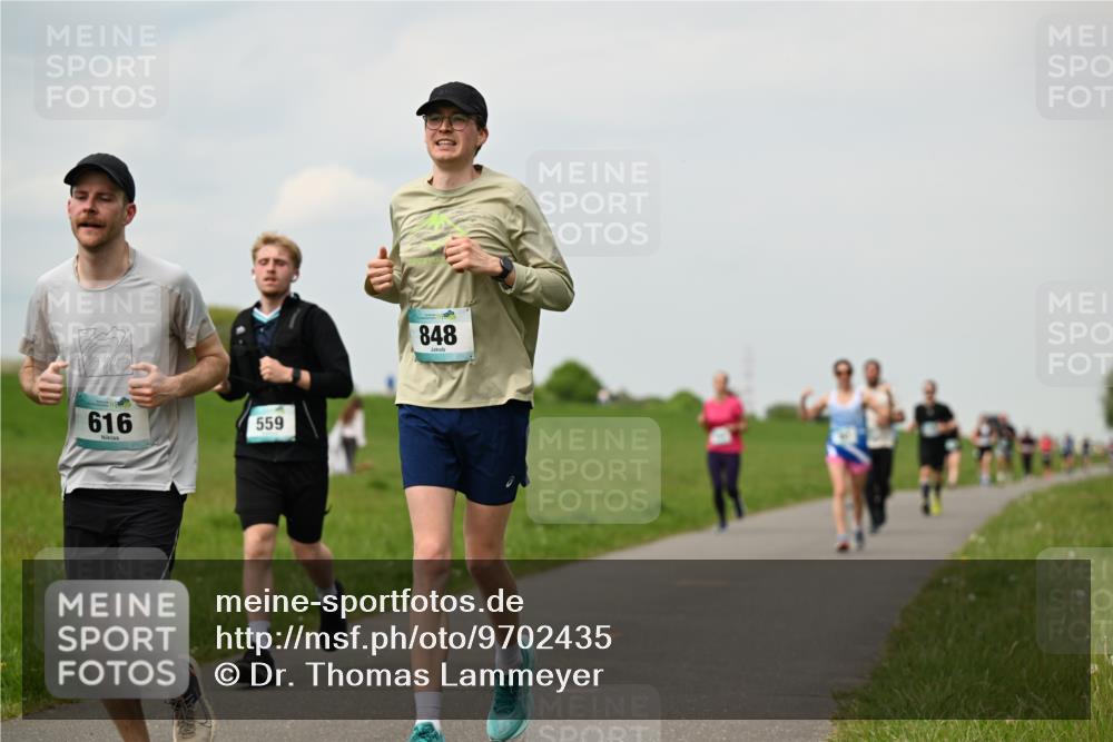 10.05.2026 - 8. Wedeler Halbmarathon Dr. Thomas Lammeyer http://msf.ph/oto/9702435 10.05.2026 11:47:29 Laufen 616, 559, 848 meine-sportfotos.de