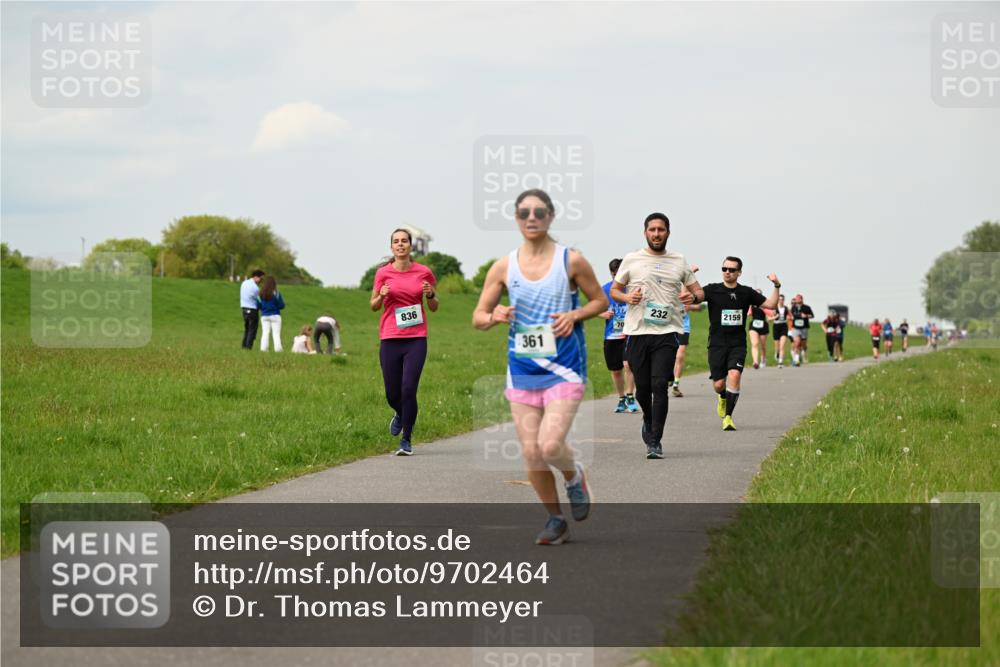 10.05.2026 - 8. Wedeler Halbmarathon Dr. Thomas Lammeyer http://msf.ph/oto/9702464 10.05.2026 11:47:34 Laufen 836, 361, 232, 2159 meine-sportfotos.de