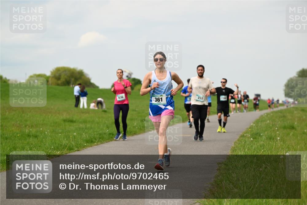 10.05.2026 - 8. Wedeler Halbmarathon Dr. Thomas Lammeyer http://msf.ph/oto/9702465 10.05.2026 11:47:34 Laufen 836, 361, 232 meine-sportfotos.de