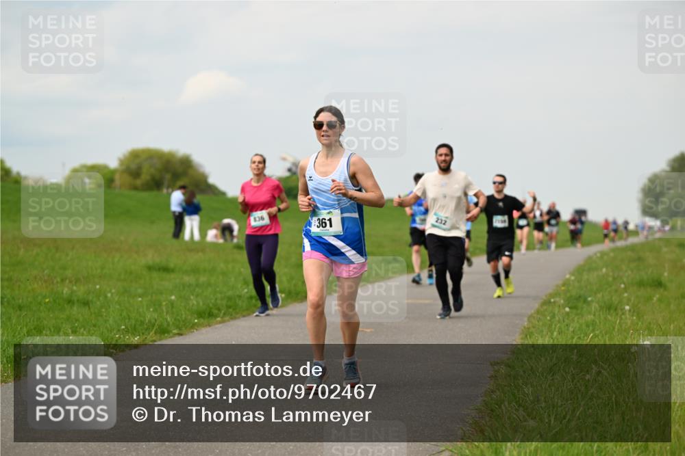 10.05.2026 - 8. Wedeler Halbmarathon Dr. Thomas Lammeyer http://msf.ph/oto/9702467 10.05.2026 11:47:35 Laufen 836, 361, 232 meine-sportfotos.de