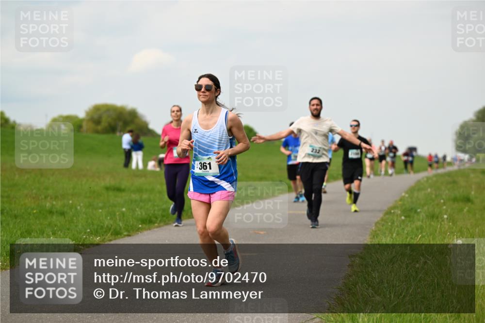 10.05.2026 - 8. Wedeler Halbmarathon Dr. Thomas Lammeyer http://msf.ph/oto/9702470 10.05.2026 11:47:35 Laufen 361, 232 meine-sportfotos.de