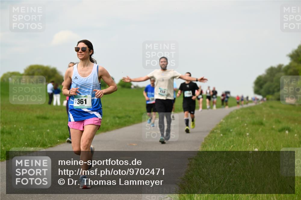 10.05.2026 - 8. Wedeler Halbmarathon Dr. Thomas Lammeyer http://msf.ph/oto/9702471 10.05.2026 11:47:35 Laufen 361 meine-sportfotos.de
