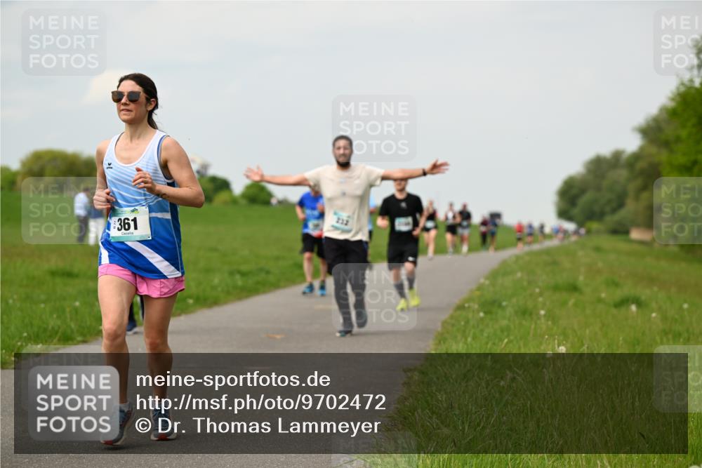10.05.2026 - 8. Wedeler Halbmarathon Dr. Thomas Lammeyer http://msf.ph/oto/9702472 10.05.2026 11:47:35 Laufen 361 meine-sportfotos.de