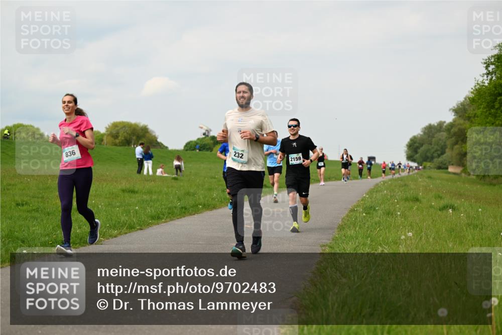 10.05.2026 - 8. Wedeler Halbmarathon Dr. Thomas Lammeyer http://msf.ph/oto/9702483 10.05.2026 11:47:37 Laufen 836, 232, 2159 meine-sportfotos.de