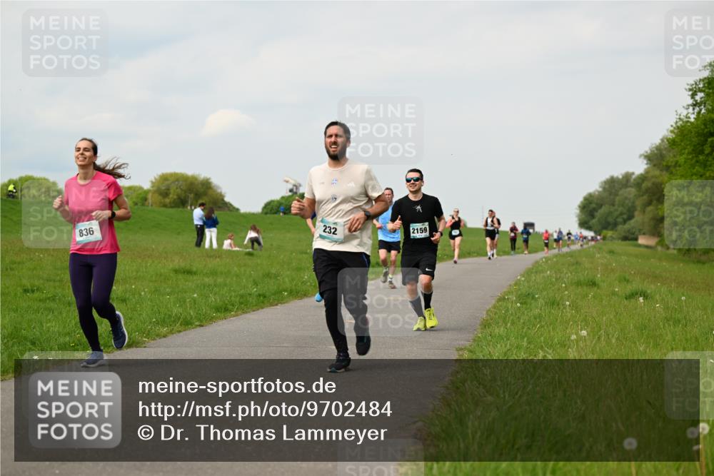10.05.2026 - 8. Wedeler Halbmarathon Dr. Thomas Lammeyer http://msf.ph/oto/9702484 10.05.2026 11:47:37 Laufen 836, 232, 2159 meine-sportfotos.de