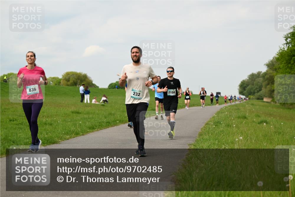 10.05.2026 - 8. Wedeler Halbmarathon Dr. Thomas Lammeyer http://msf.ph/oto/9702485 10.05.2026 11:47:37 Laufen 836, 232, 2159 meine-sportfotos.de