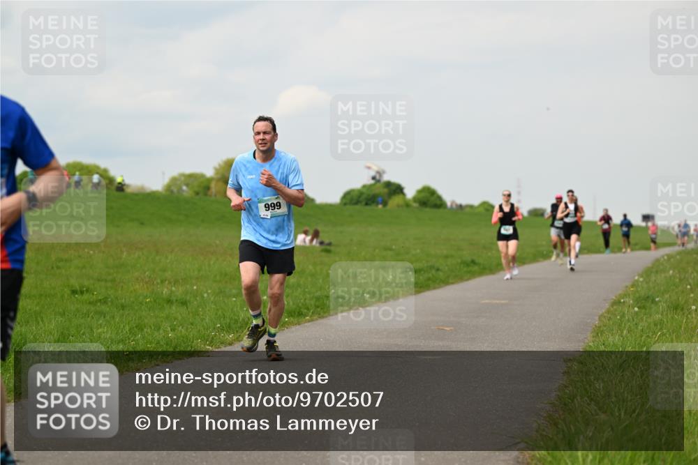 10.05.2026 - 8. Wedeler Halbmarathon Dr. Thomas Lammeyer http://msf.ph/oto/9702507 10.05.2026 11:47:42 Laufen 999 meine-sportfotos.de