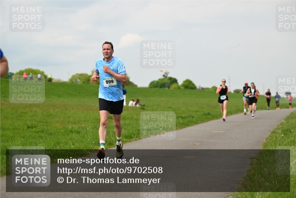10.05.2026 - 8. Wedeler Halbmarathon Dr. Thomas Lammeyer http://msf.ph/oto/9702508 10.05.2026 11:47:42 Laufen 999 meine-sportfotos.de
