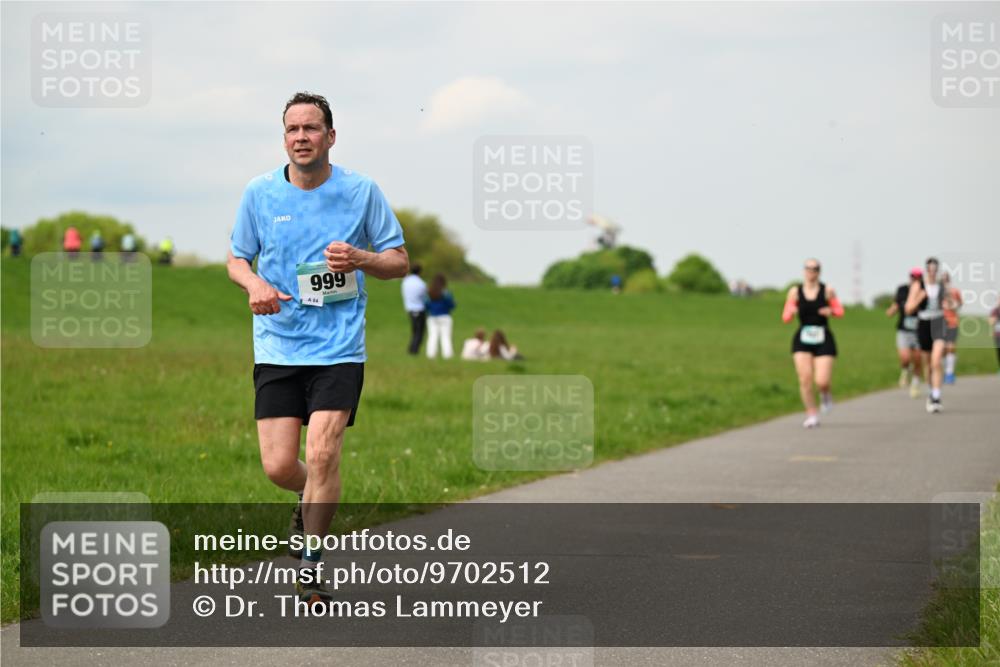 10.05.2026 - 8. Wedeler Halbmarathon Dr. Thomas Lammeyer http://msf.ph/oto/9702512 10.05.2026 11:47:43 Laufen 999 meine-sportfotos.de