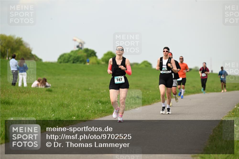 10.05.2026 - 8. Wedeler Halbmarathon Dr. Thomas Lammeyer http://msf.ph/oto/9702525 10.05.2026 11:47:45 Laufen 747 meine-sportfotos.de