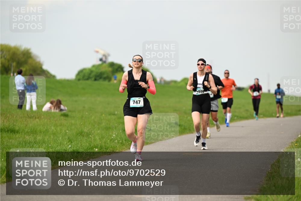 10.05.2026 - 8. Wedeler Halbmarathon Dr. Thomas Lammeyer http://msf.ph/oto/9702529 10.05.2026 11:47:46 Laufen 747, 538 meine-sportfotos.de