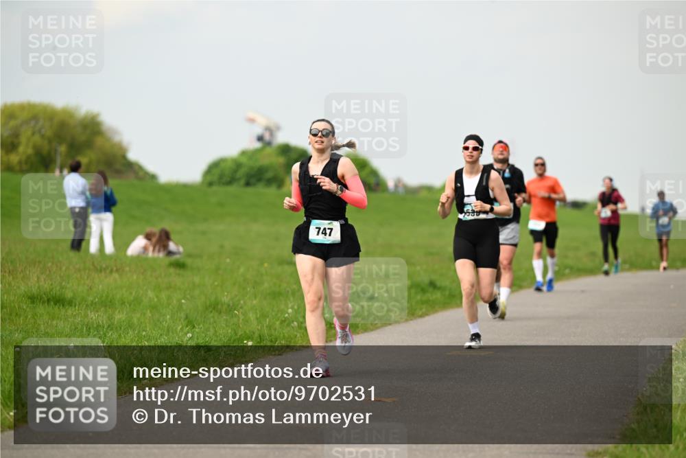 10.05.2026 - 8. Wedeler Halbmarathon Dr. Thomas Lammeyer http://msf.ph/oto/9702531 10.05.2026 11:47:46 Laufen 747, 538 meine-sportfotos.de