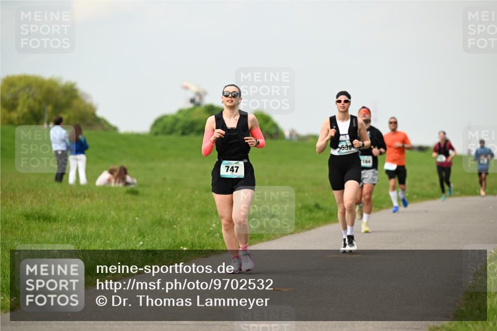 10.05.2026 - 8. Wedeler Halbmarathon Dr. Thomas Lammeyer http://msf.ph/oto/9702532 10.05.2026 11:47:46 Laufen 747, 538, 164 meine-sportfotos.de