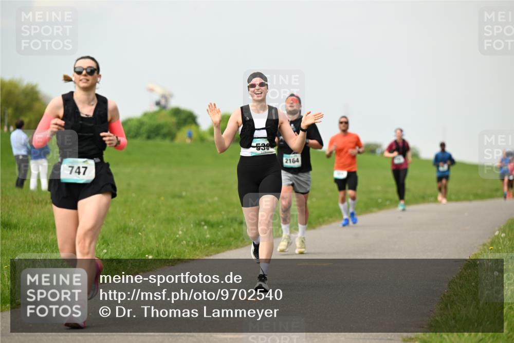 10.05.2026 - 8. Wedeler Halbmarathon Dr. Thomas Lammeyer http://msf.ph/oto/9702540 10.05.2026 11:47:48 Laufen 747, 530, 2164 meine-sportfotos.de