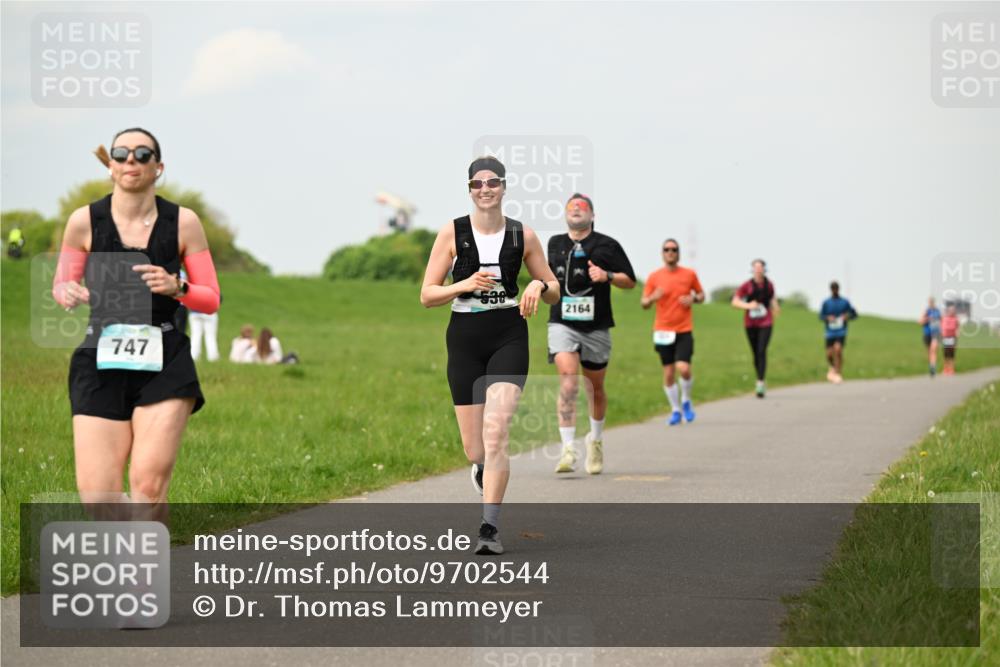 10.05.2026 - 8. Wedeler Halbmarathon Dr. Thomas Lammeyer http://msf.ph/oto/9702544 10.05.2026 11:47:48 Laufen 747, 2164 meine-sportfotos.de