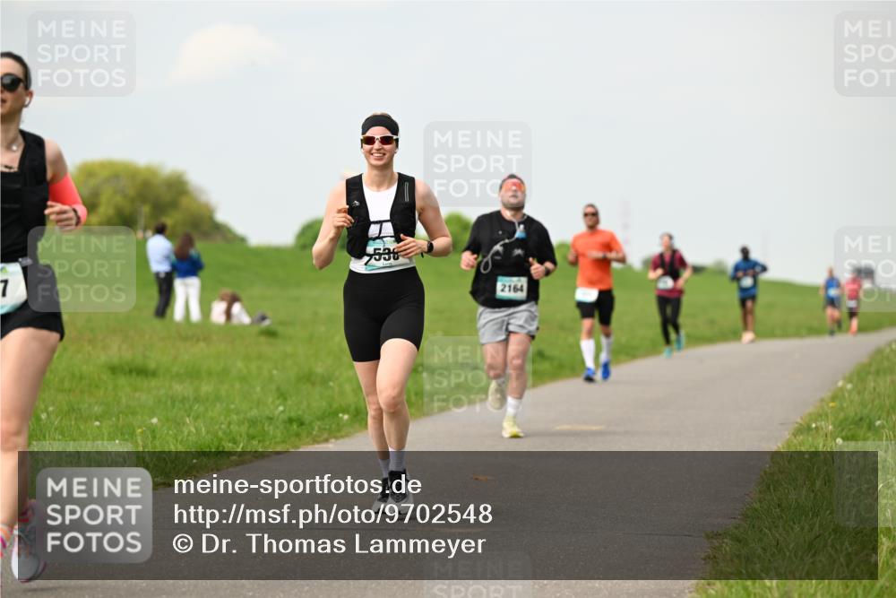 10.05.2026 - 8. Wedeler Halbmarathon Dr. Thomas Lammeyer http://msf.ph/oto/9702548 10.05.2026 11:47:49 Laufen 2164 meine-sportfotos.de