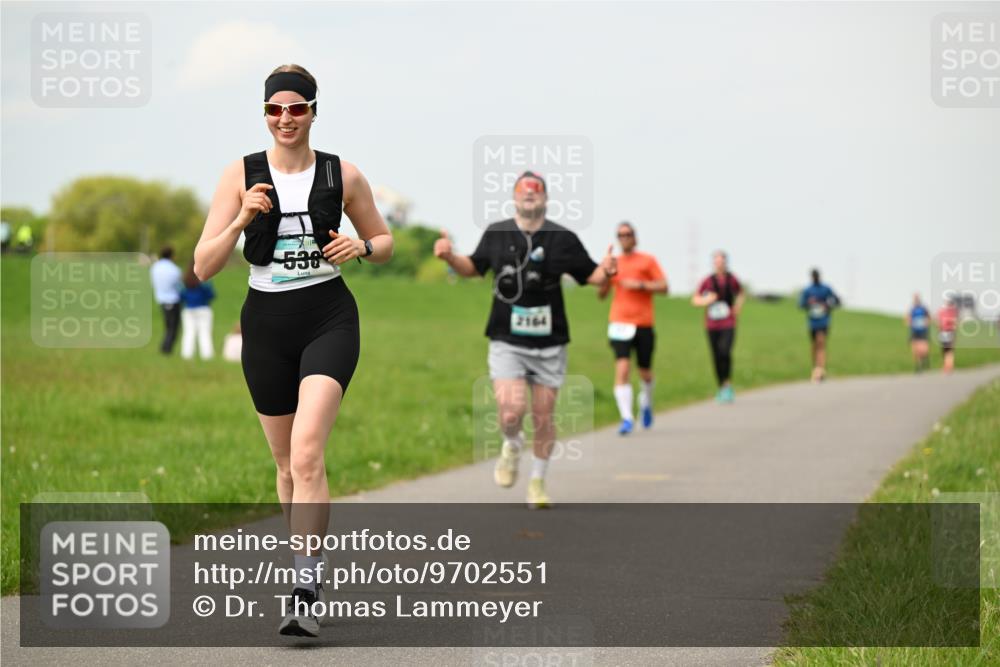 10.05.2026 - 8. Wedeler Halbmarathon Dr. Thomas Lammeyer http://msf.ph/oto/9702551 10.05.2026 11:47:50 Laufen 536, 2164 meine-sportfotos.de