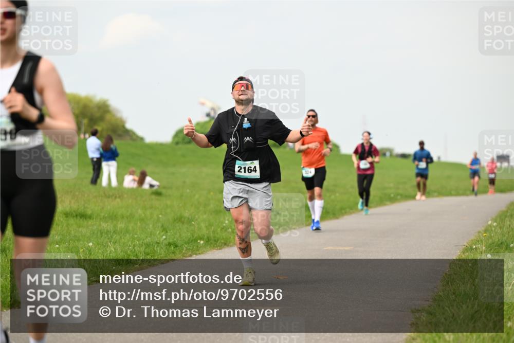 10.05.2026 - 8. Wedeler Halbmarathon Dr. Thomas Lammeyer http://msf.ph/oto/9702556 10.05.2026 11:47:51 Laufen 2164, 224 meine-sportfotos.de