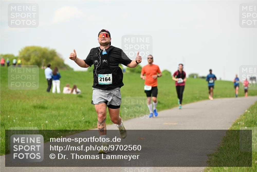 10.05.2026 - 8. Wedeler Halbmarathon Dr. Thomas Lammeyer http://msf.ph/oto/9702560 10.05.2026 11:47:51 Laufen 2164 meine-sportfotos.de
